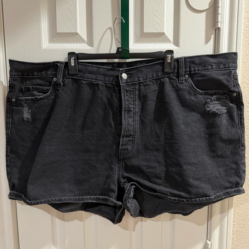 New Old Navy Women’s Plus Size Black High Rise Slouchy Straight Denim Shorts